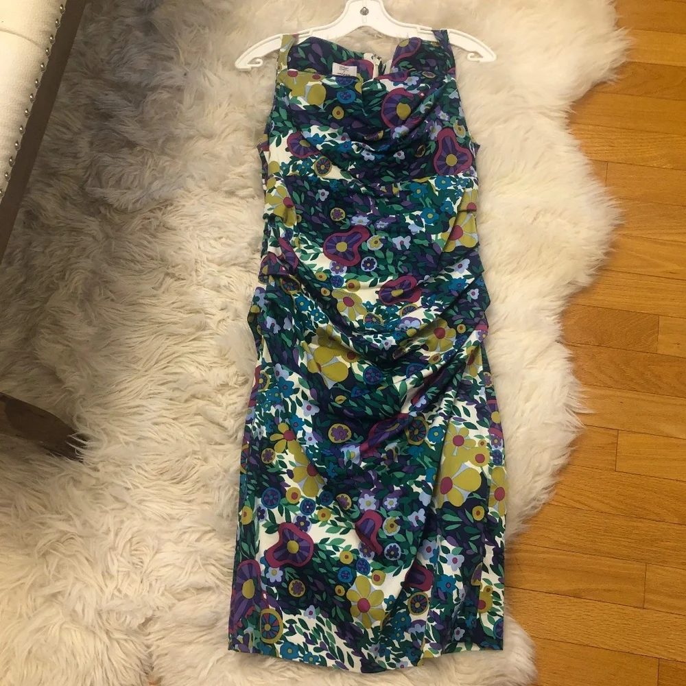 Summer adjusted dress. - Picture 3 of 7